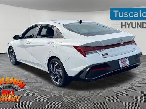 New 2025 Hyundai Elantra Limited image 6