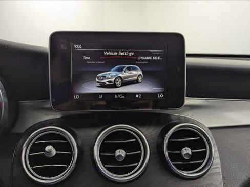 Used 2019 Mercedes-Benz GLC 300 image 27