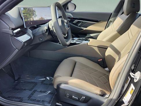 New 2026 BMW 530i RWD image 31
