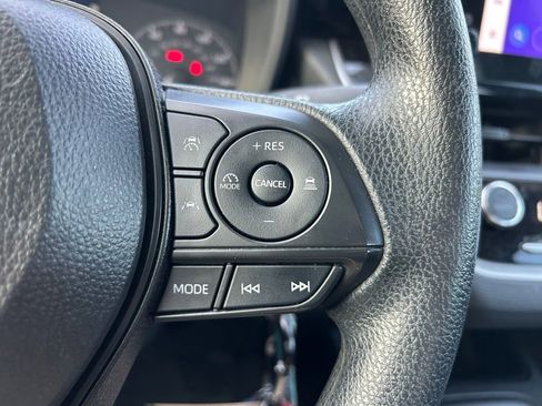 Used 2024 Toyota Corolla LE image 17