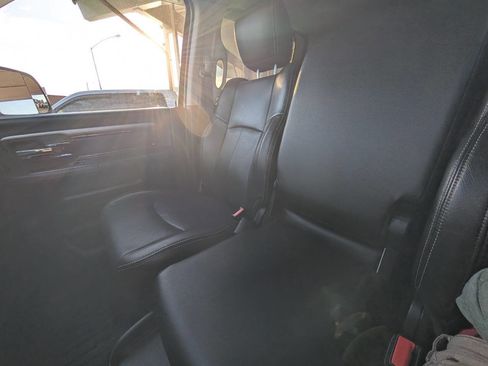 Used 2018 RAM 2500 Laramie w/ Sport Appearance Group image 29