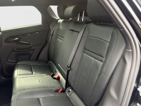 Used 2024 Land Rover Range Rover Evoque Dynamic SE AWD/4WD image 17