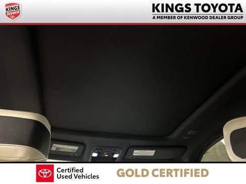 Used 2022 Toyota Tundra Capstone AWD/4WD image 24