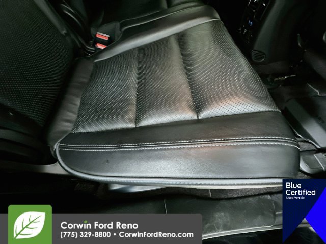 Used 2019 Jeep Grand Cherokee Overland AWD/4WD image 32