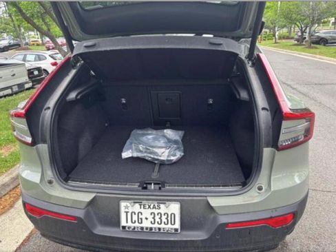 Used 2023 Volvo C40 P8 Recharge Plus AWD/4WD image 9
