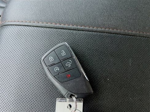 Used 2024 GMC Sierra 1500 AT4 w/ Technology Package image 34