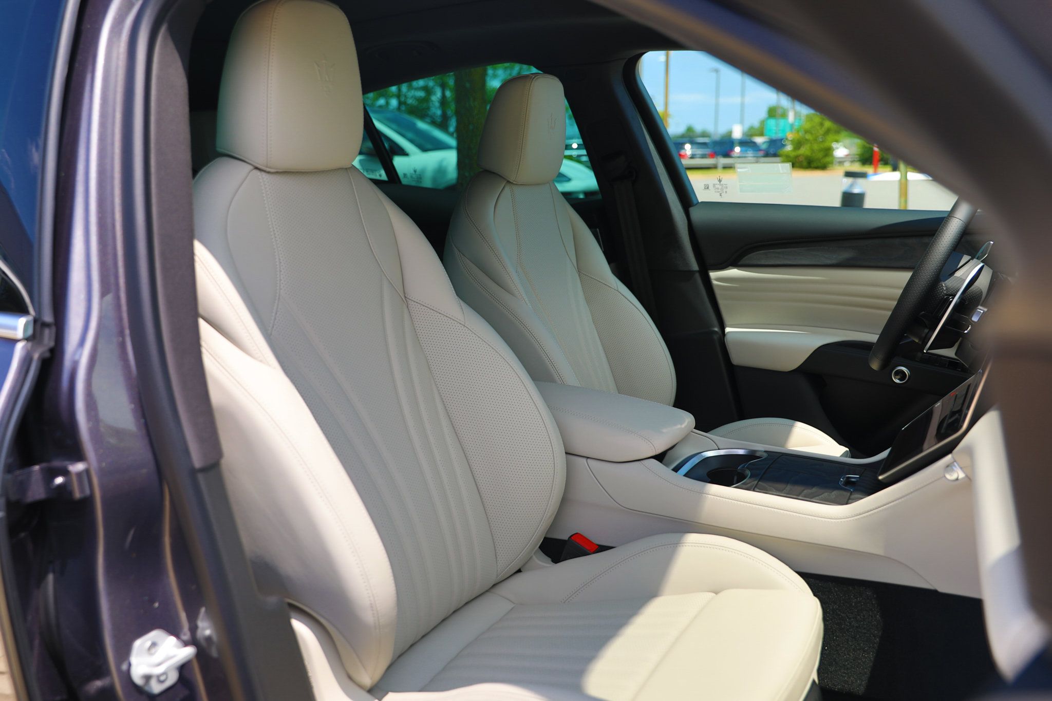 Used 2024 Maserati Grecale Modena AWD/4WD image 54