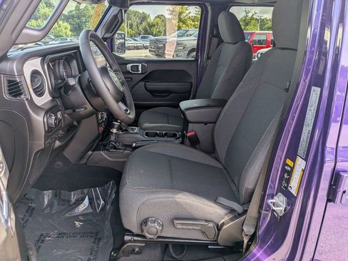 Used 2026 Jeep Wrangler Unlimited Sport AWD/4WD image 19