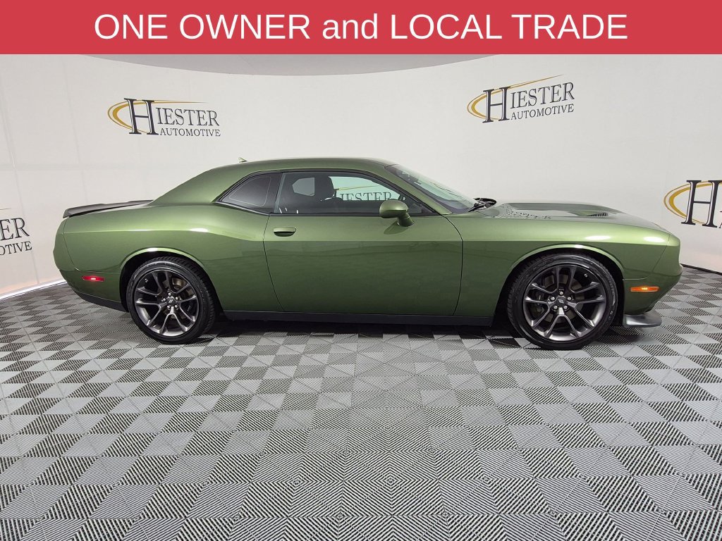 Used 2022 Dodge Challenger R/T Scat Pack RWD image 3