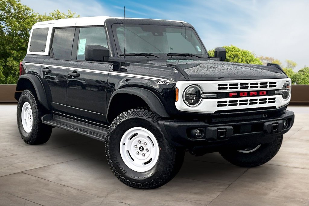 New 2026 Ford Bronco Heritage Edition AWD/4WD image 2