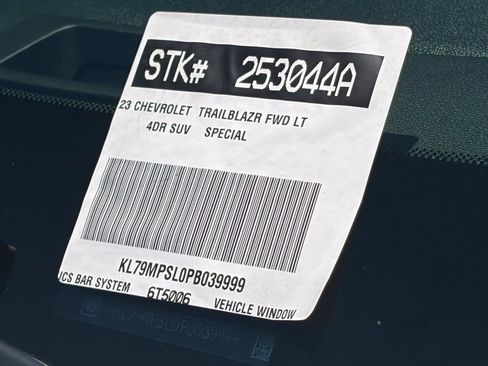 Used 2023 Chevrolet TrailBlazer LT w/ Convenience Package FWD image 40