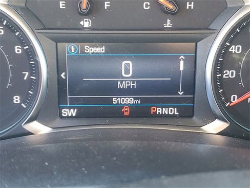 Used 2023 Chevrolet Equinox LT w/ Driver Convenience Package image 16