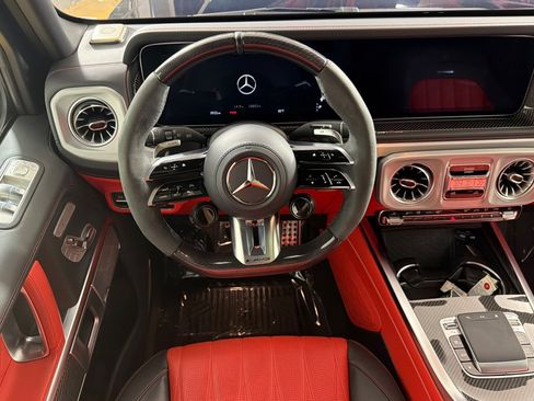 Used 2025 Mercedes-Benz G 63 AMG 4MATIC image 13