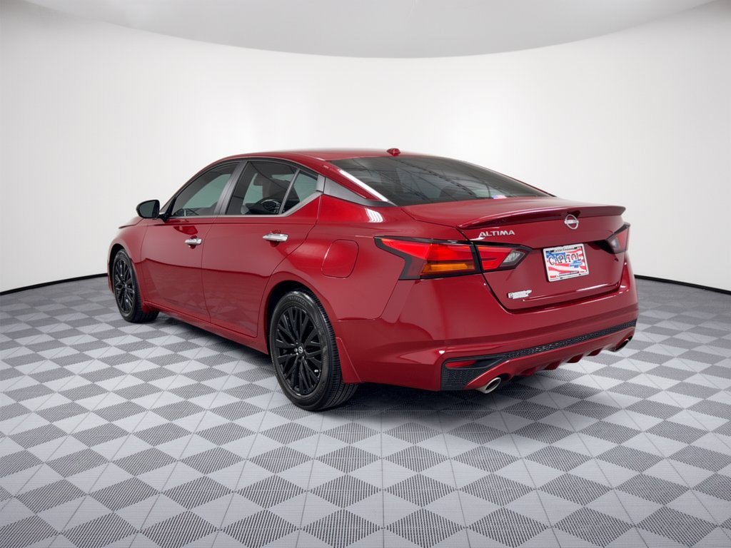 Used 2025 Nissan Altima 2.5 SV w/ SV Special Edition Package FWD image 3