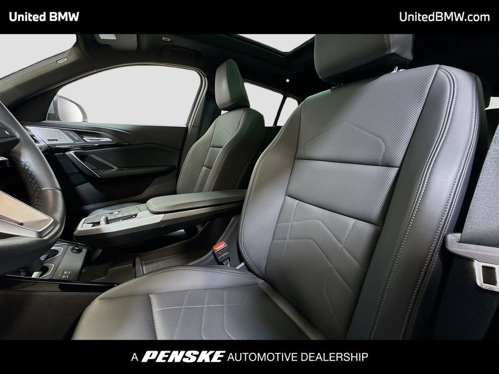 Certified 2025 BMW X2 xDrive28i w/ Premium Package AWD/4WD image 5