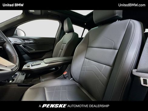 Used 2025 BMW X2 xDrive28i w/ Premium Package AWD/4WD image 5