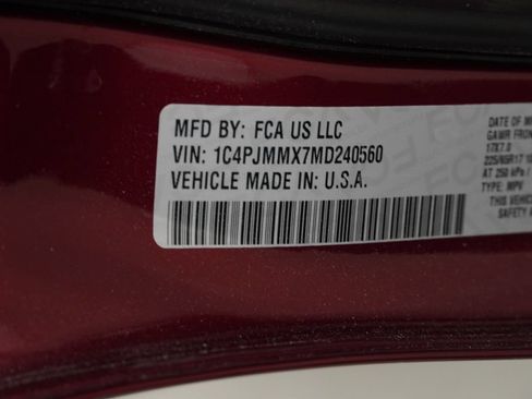 Certified 2021 Jeep Cherokee Latitude Lux AWD/4WD image 53