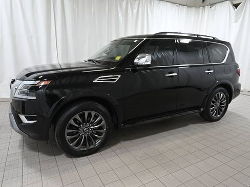 Used 2024 Nissan Armada Platinum AWD/4WD image 11