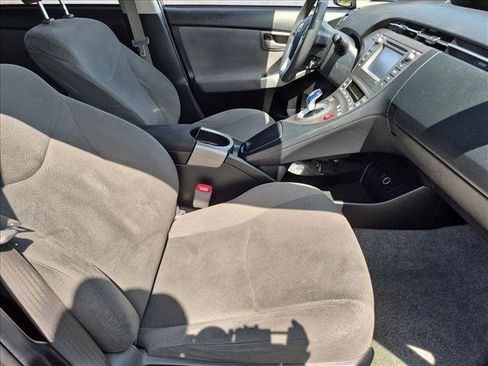 Used 2013 Toyota Prius Two FWD image 19