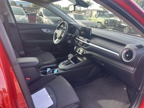 Used 2023 Kia Forte LXS image 13