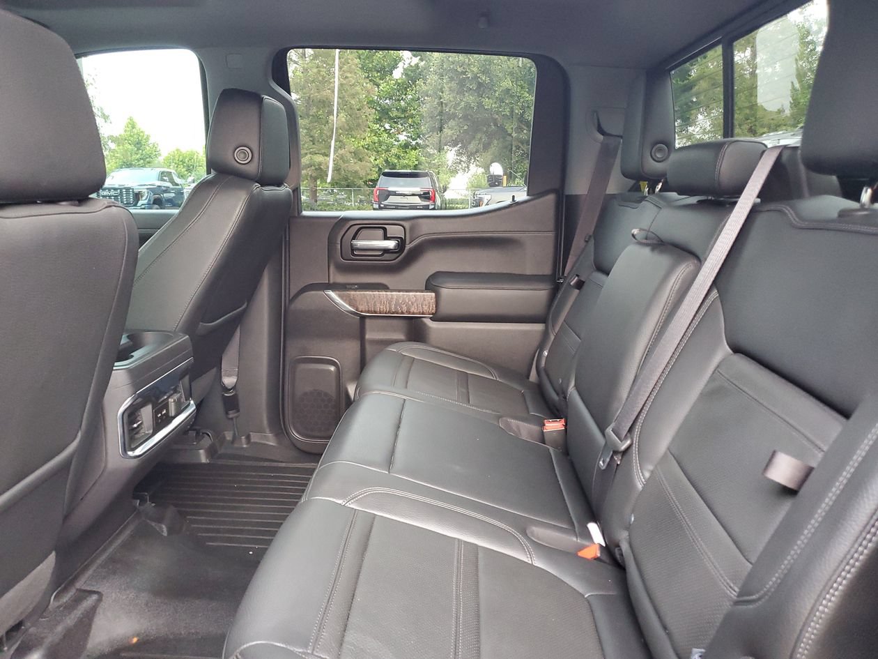 Used 2022 GMC Sierra 1500 Denali w/ Denali Premium Package AWD/4WD image 11