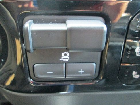 Used 2023 Chevrolet Silverado 1500 LTZ w/ LTZ Convenience Package II image 20