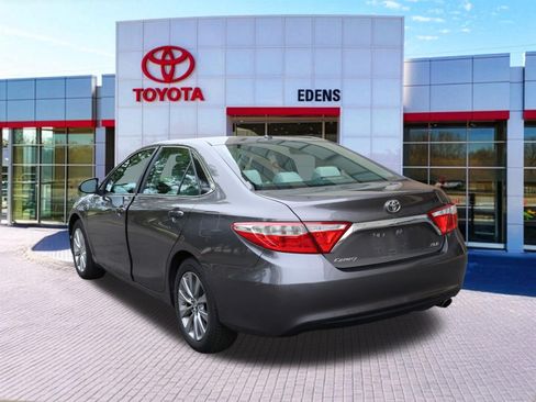 Used 2016 Toyota Camry XLE FWD image 7