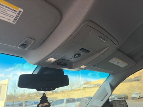 Used 2015 GMC Yukon XL SLT image 19