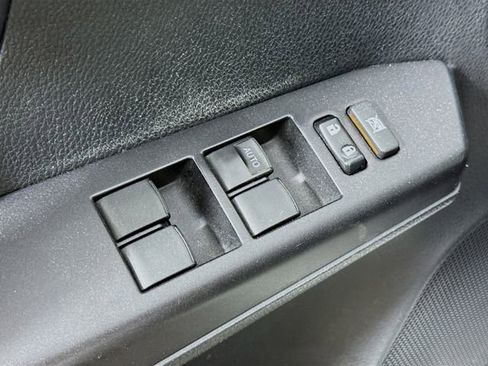 Used 2018 Toyota RAV4 XLE image 17