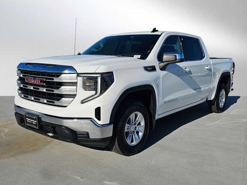 Used 2025 GMC Sierra 1500 SLE w/ Preferred Package image 7
