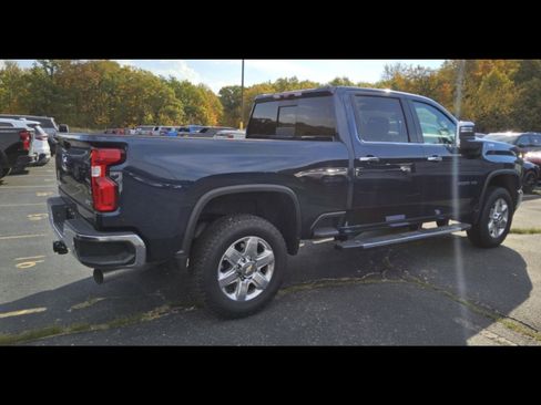 Used 2022 Chevrolet Silverado 2500 LTZ w/ LTZ Premium Package image 2