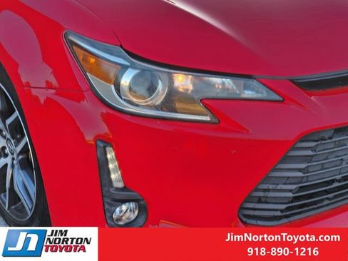 Used 2015 Scion tC image 10