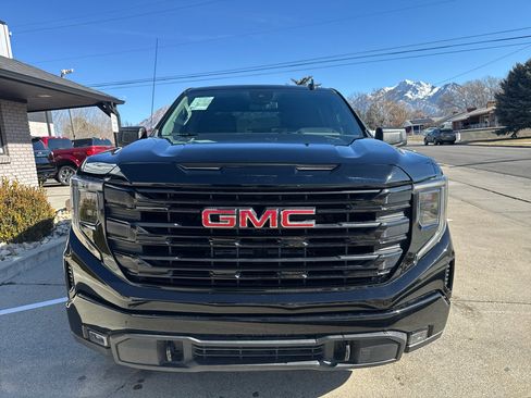 Used 2023 GMC Sierra 1500 Elevation image 2