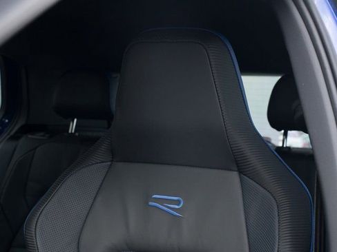 Certified 2025 Volkswagen Golf 2.0T image 19