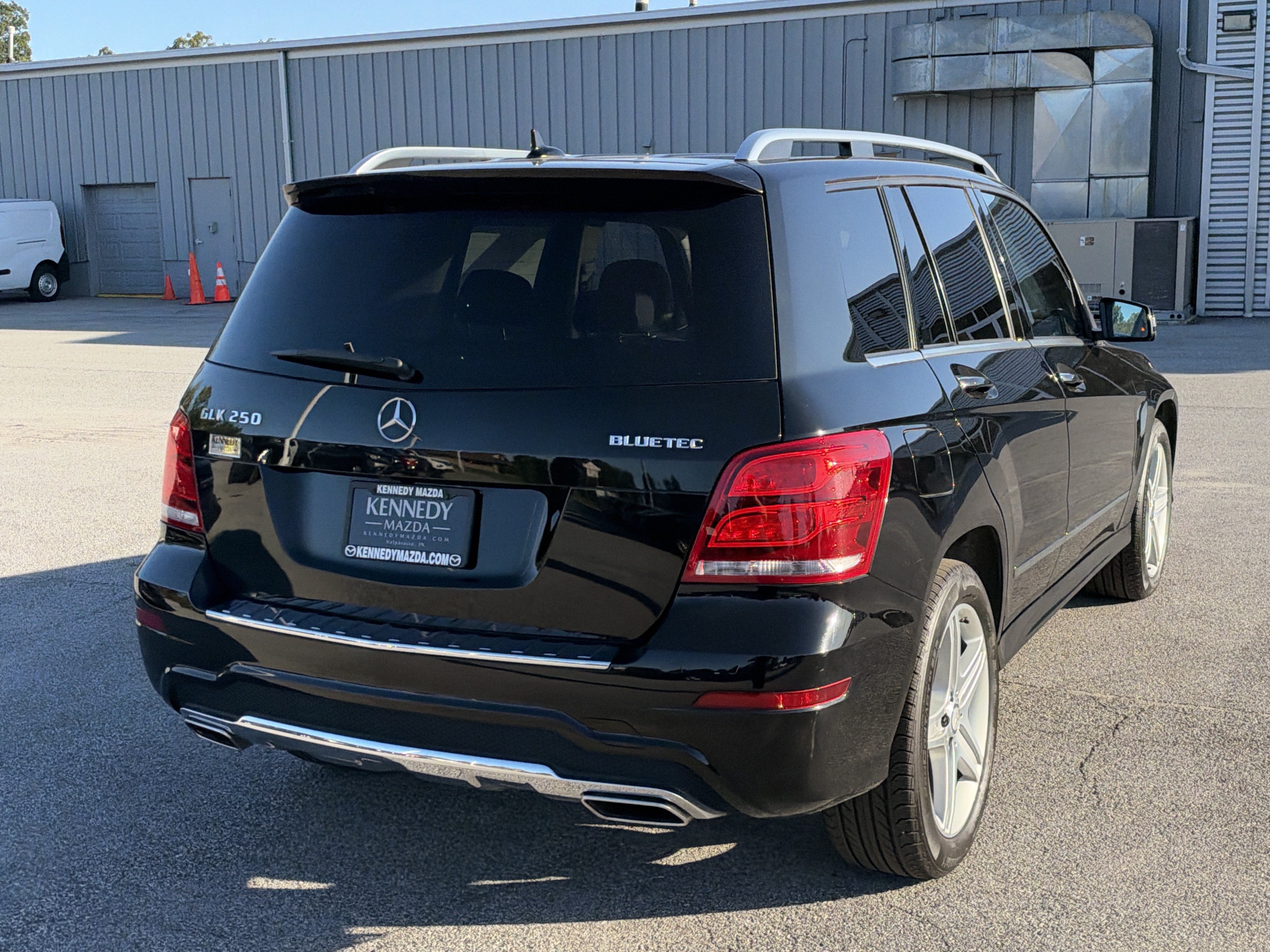 Used 2015 Mercedes-Benz GLK 250 BlueTEC 4MATIC image 3