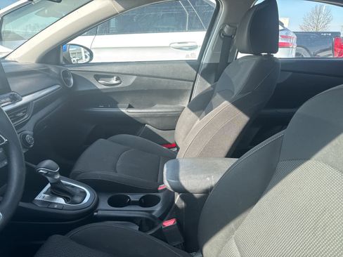 Used 2020 Kia Forte LXS image 27