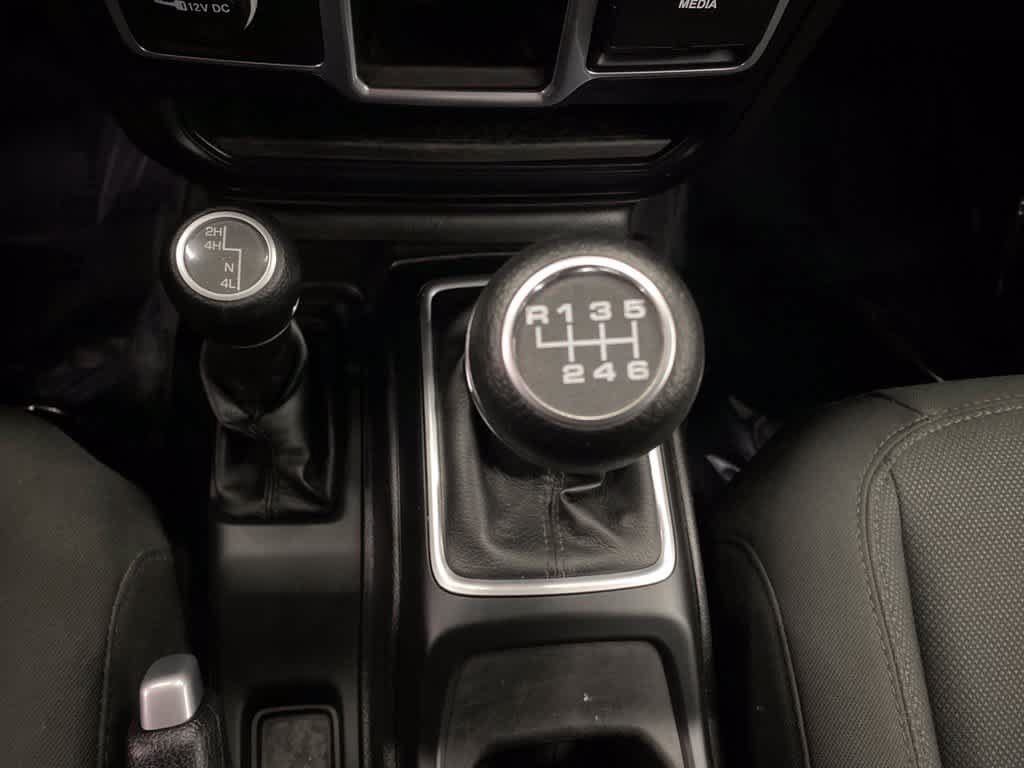 Used 2018 Jeep Wrangler Sport AWD/4WD image 20