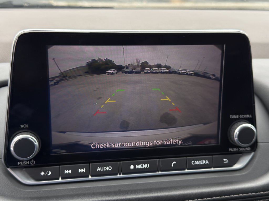Used 2023 Nissan Rogue SV FWD image 18