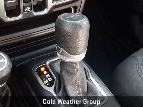 Used 2021 Jeep Gladiator Overland AWD/4WD image 15