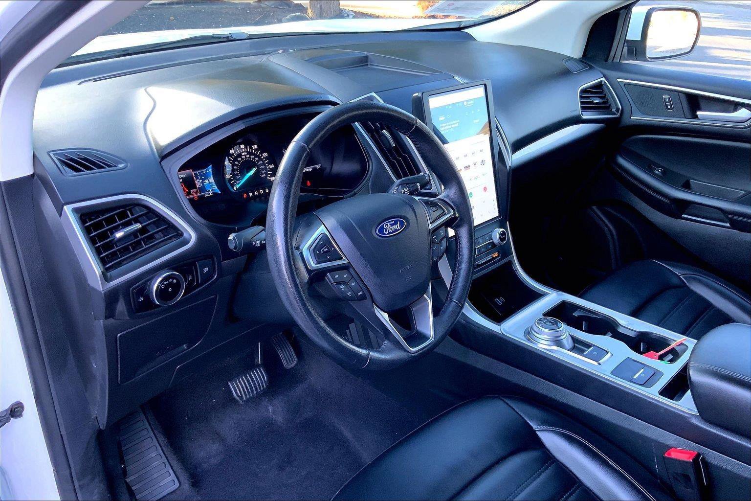Used 2024 Ford Edge SEL AWD/4WD image 14