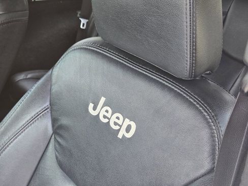 Used 2013 Jeep Wrangler Sport AWD/4WD image 20