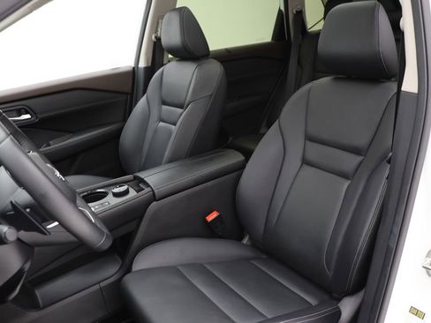 Used 2023 Nissan Rogue SL AWD/4WD image 15
