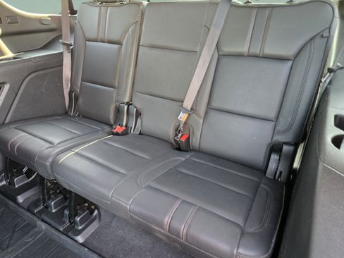 Used 2022 Chevrolet Tahoe RST w/ Luxury Package RWD image 30