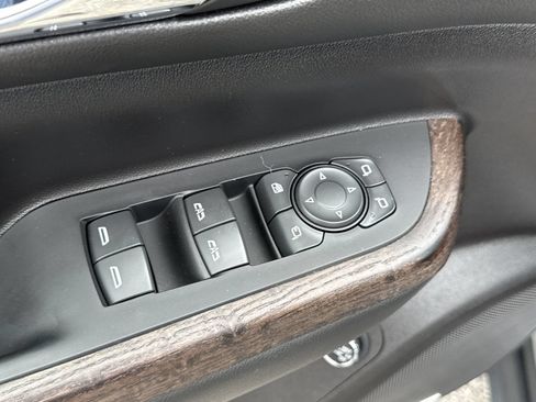Used 2023 GMC Acadia Denali w/ Denali Ultimate Package FWD image 38