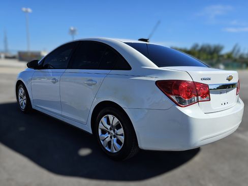 Used 2016 Chevrolet Cruze LS image 7