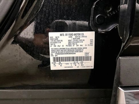 Used 2021 Ford Explorer XLT AWD/4WD image 19