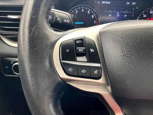 Used 2023 Ford Explorer XLT AWD/4WD image 20