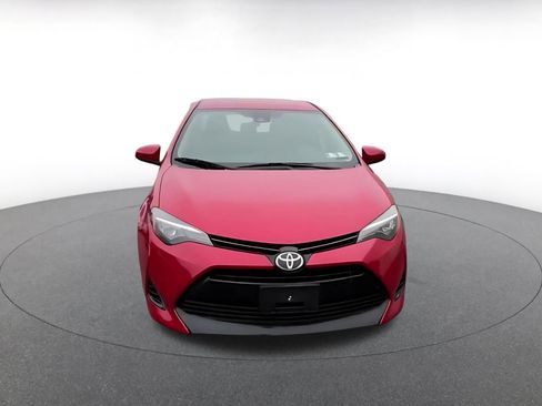 Used 2018 Toyota Corolla LE FWD image 5