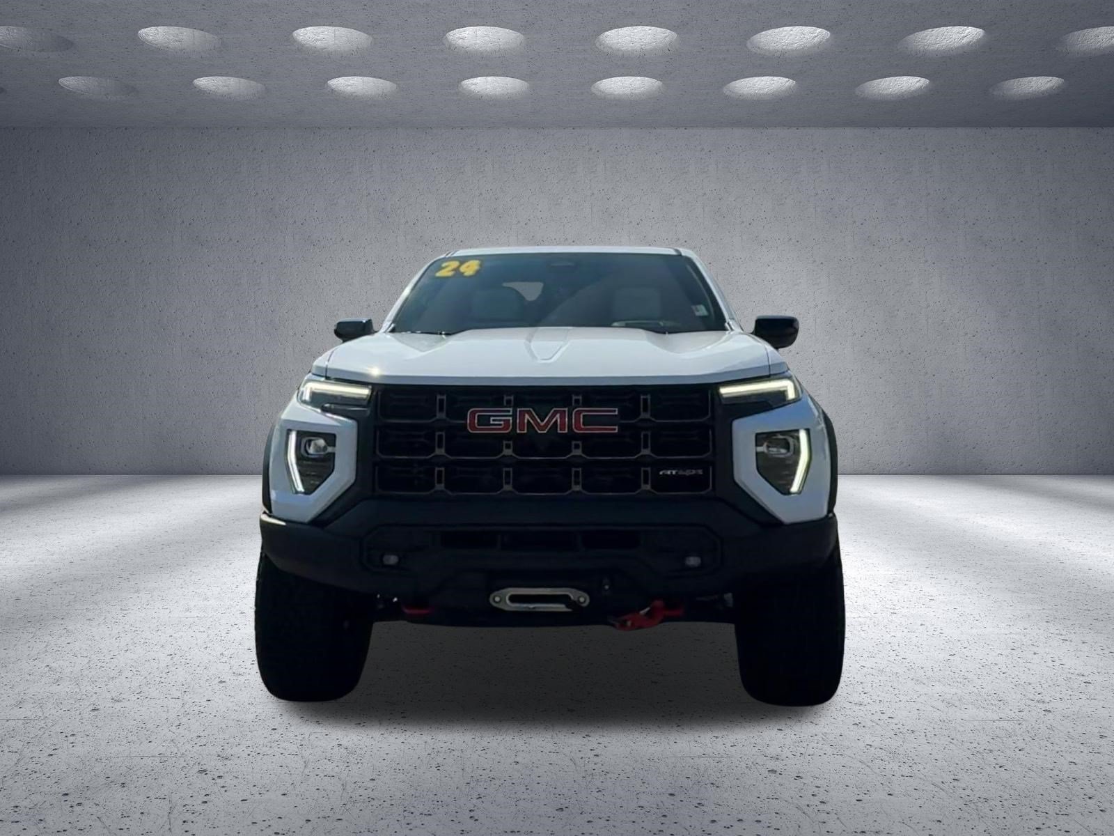 Used 2024 GMC Canyon AT4X w/ AT4X AEV Edition AWD/4WD image 8
