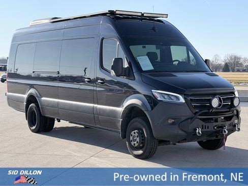Used 2021 Mercedes-Benz Sprinter 3500 image 2
